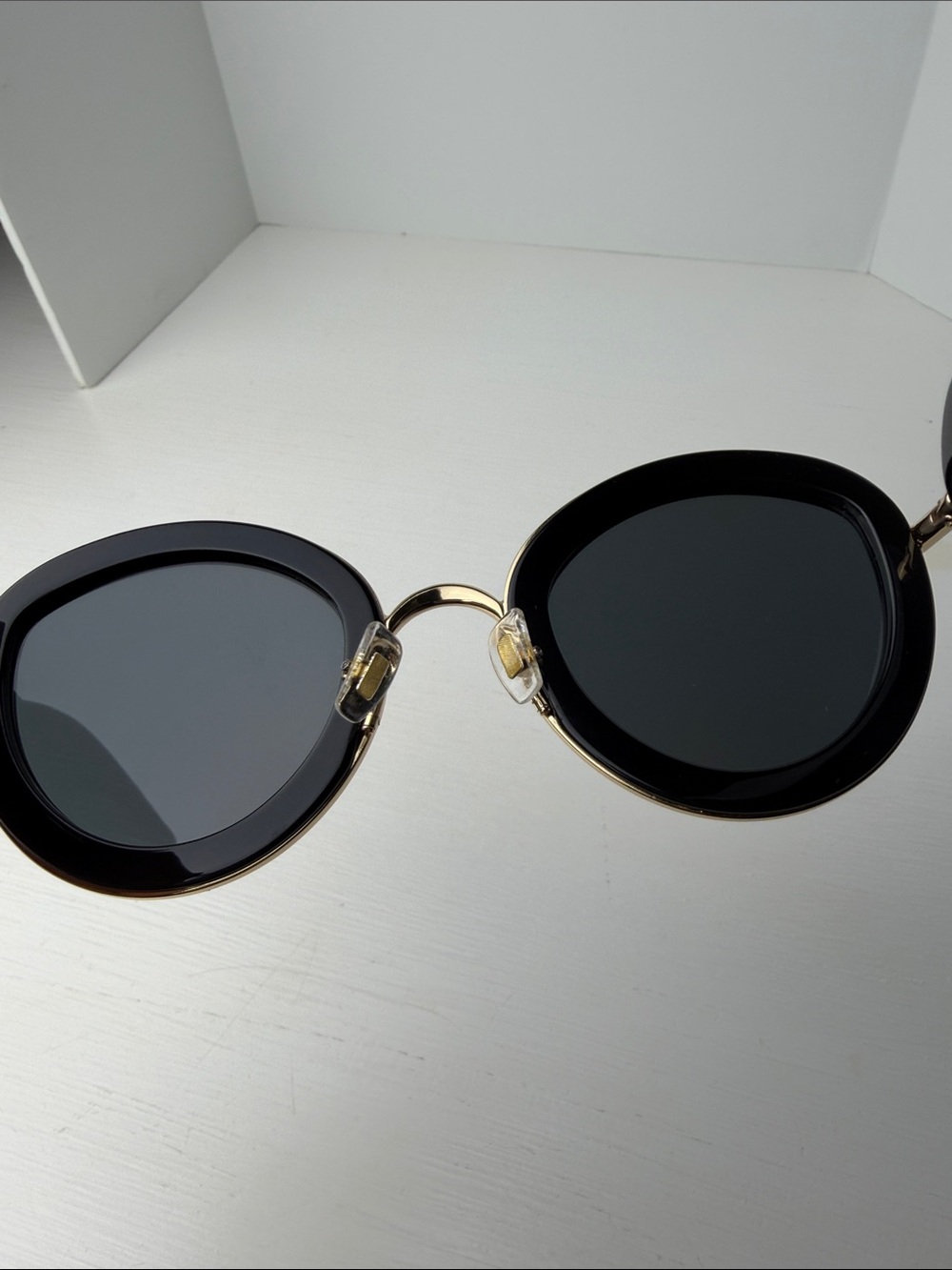 Loewe Black and Gold Round Sunglasses - Picture 6 of 8